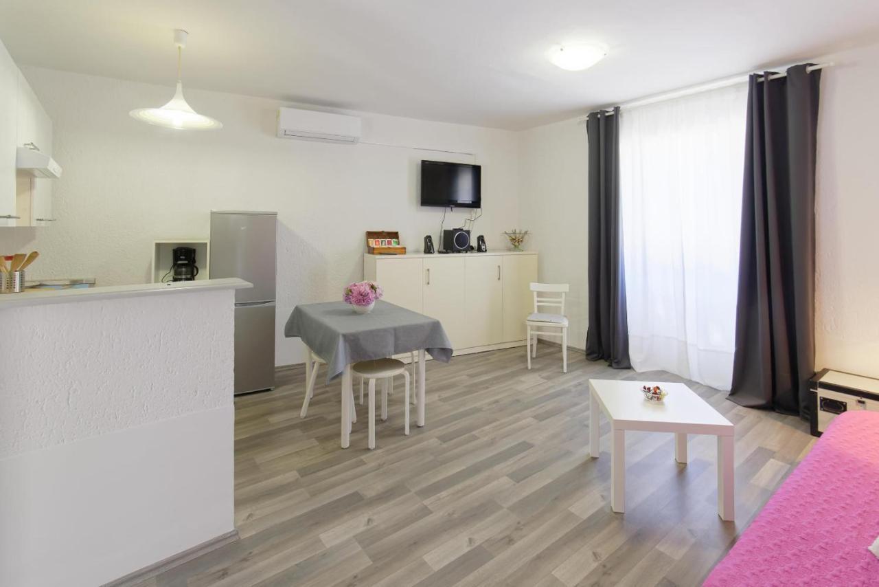 Apartment Anja ポレッチ エクステリア 写真